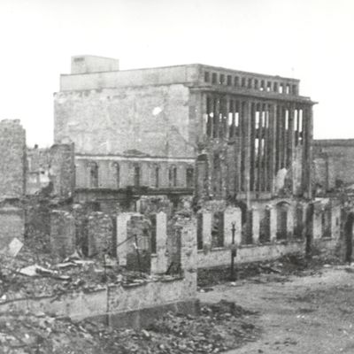 Zerstörtes Palais 1948