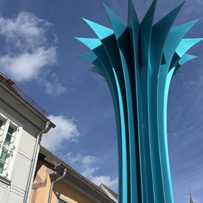 Skulptur &raquo;Colonna_4000_16 (2025)&laquo; des Bildhauers Herbert Mehler