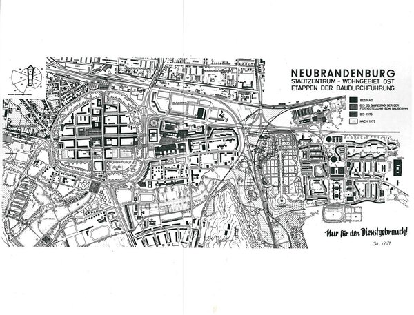 Zentrenplanung mit Stadterweiterung Ost (in der Mitte das Katharienviertel), 1969 
