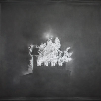 untitled (burning house II) 2014 Graphit auf Papier 135 x 145 cm